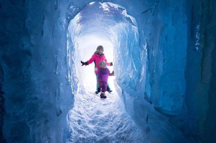 7 affordable winter getaways near Chicago for families